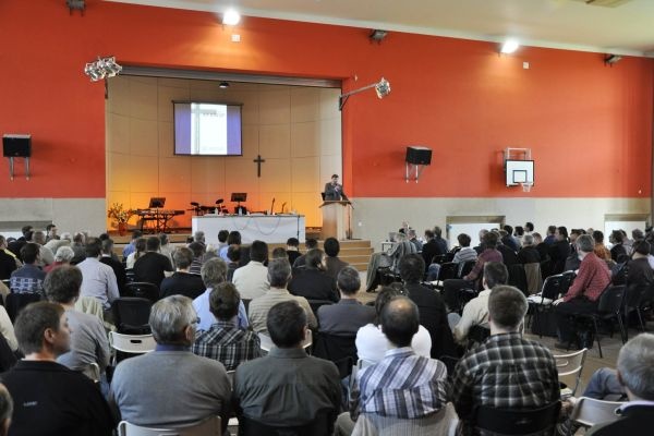 Jednání Konference Církve bratrské v Písku v roce 2012